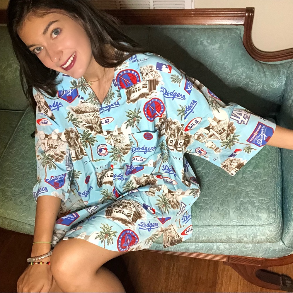 NWT Cooperstown Collection LA dodgers button down!